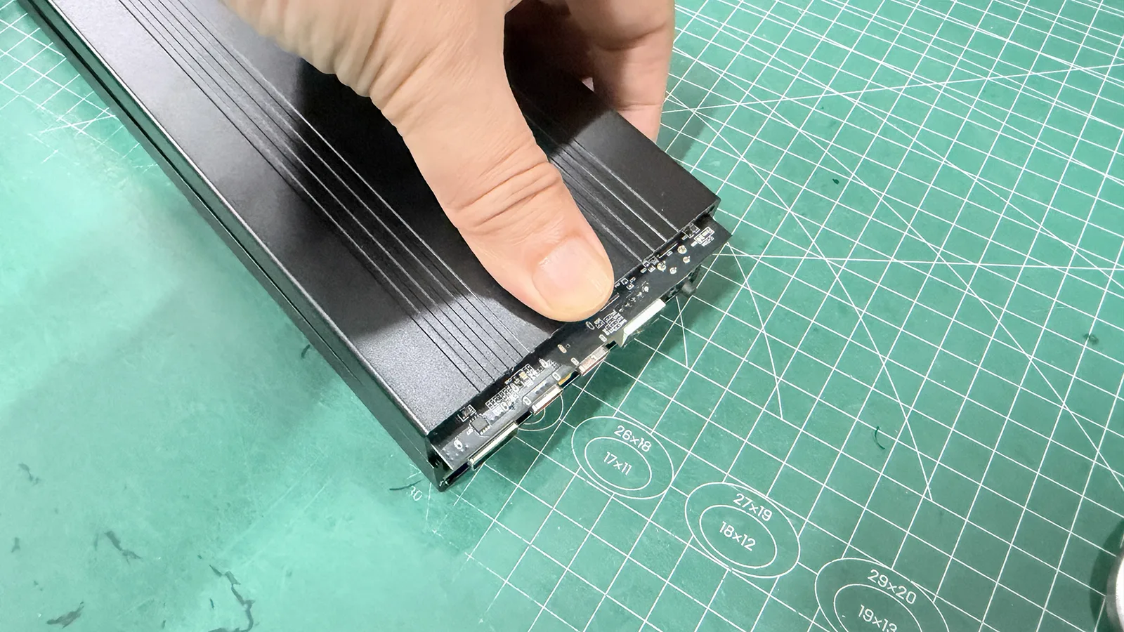 步骤四：装好上盖